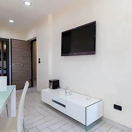 Apartment Suitehouse - With Jacuzzi & Comfort *